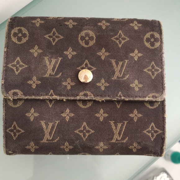 Louis Vuitton Handbags - Vintage Louis Vuitton wallet